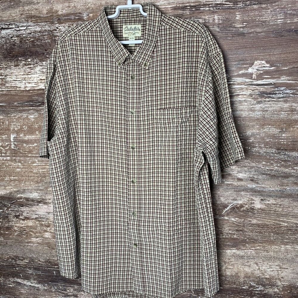 Vintage Cabelas Legendary Quality Mens Size XL Reg Short Sleeve Button Up Shirt